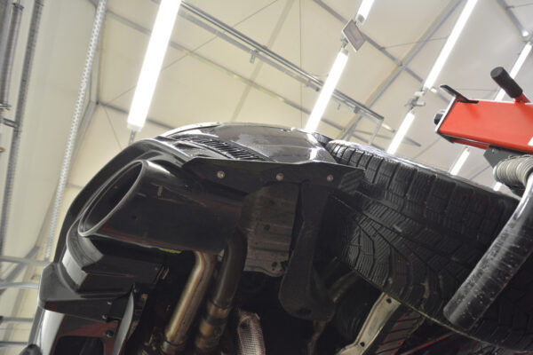 Splitters Traseros de Fibra de Carbono Audi RSQ8 Mk1 - Imagen 7