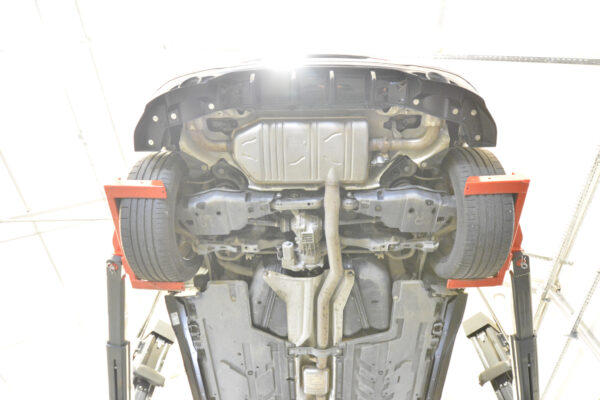 Splitter Trasero Mercedes-AMG GLA 35 H247 Facelift - Imagen 5