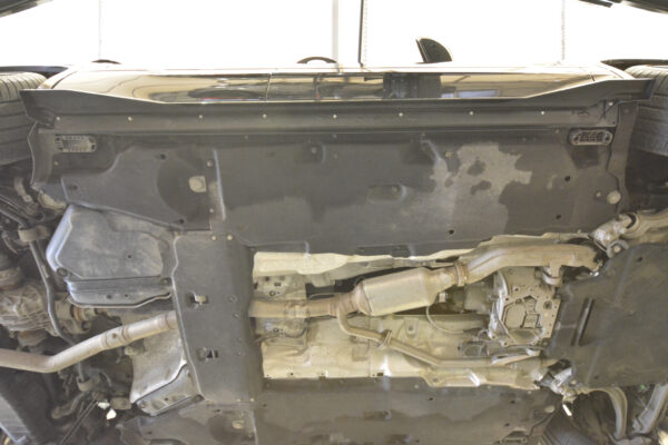 Difusores Laterales Volkswagen Touareg R-Line Mk3 Facelift - Imagen 5