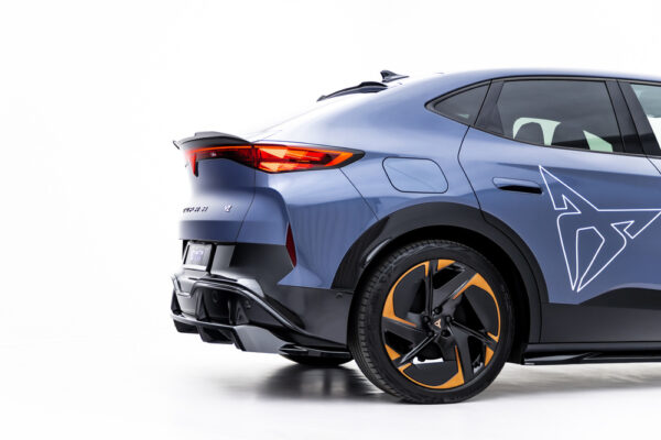 Splitter Trasero Cupra Tavascan Mk1 - Imagen 4