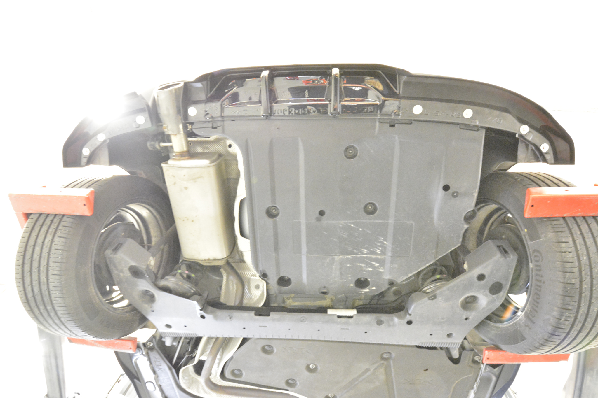 AAAAAA Splitter Trasero Renault Clio Mk5 Facelift - Imagen 5